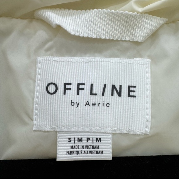 Offline by Aerie Cream white Puffer Vest fits oversized great condition - Picture 5 of 5